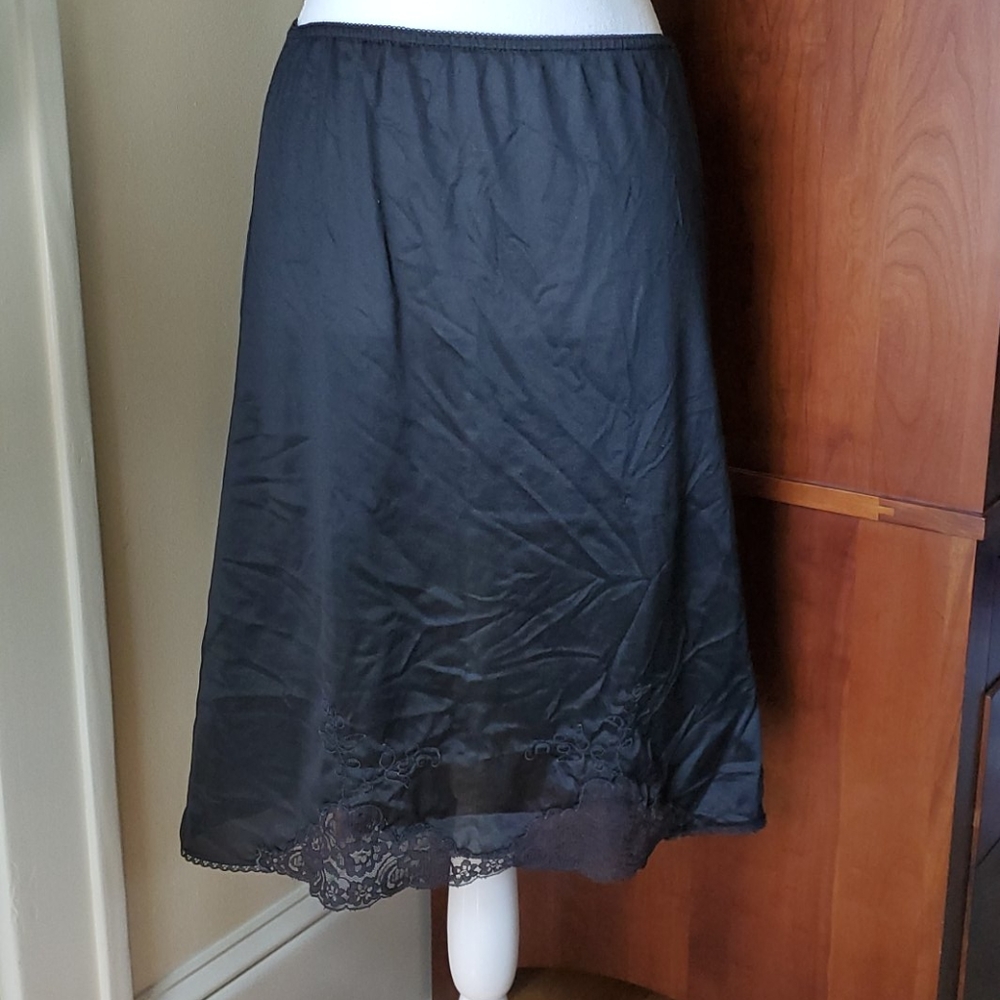 Vintage Richform Half slip size medium